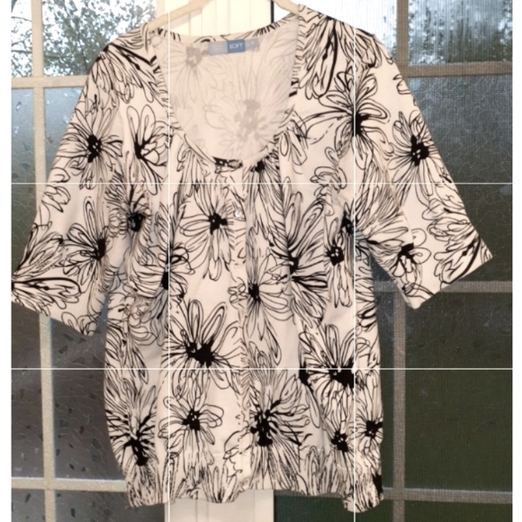 3/$25 Denver Hays button up short sleeve Cardigan. - Picture 1 of 4